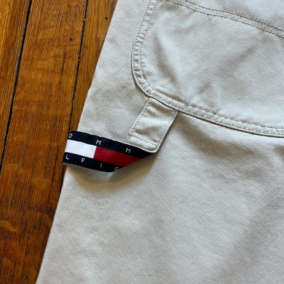Vintage 90s Tommy Hilfiger Jeans Men's Tan Cream Hammer Loop Flag Logo Shorts. - Picture 2 of 7